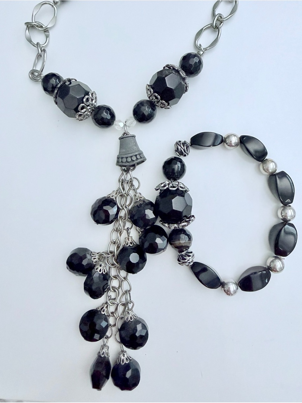 Elegant Black Beaded Necklace and Bracelet Set - Women Jewelry